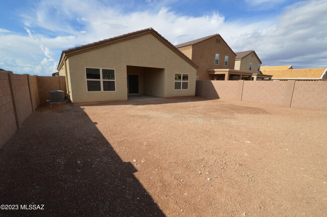 Building Photo - 12175 E Metz Dr
