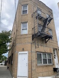 Building Photo - 1181 Sackett Ave
