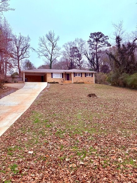 Primary Photo - 3553 Pine Needle Dr SW