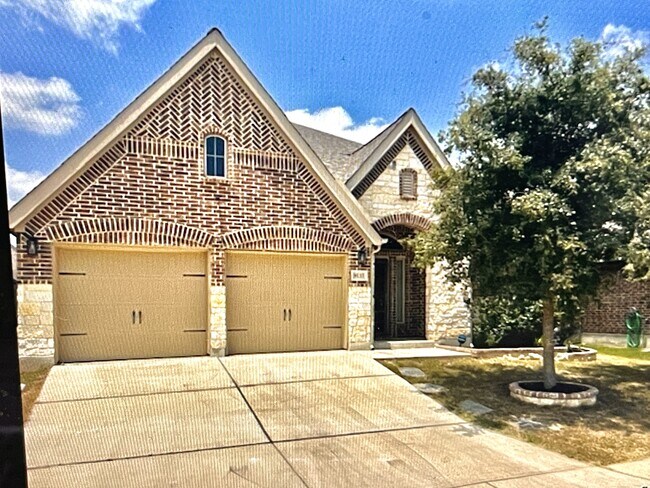 Building Photo - 9133 Yearling St