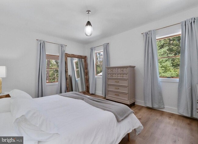 Building Photo - 851 Bacon Hall Rd