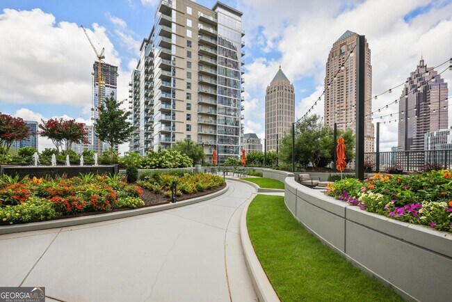 Building Photo - 1080 Peachtree St NE