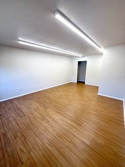 Building Photo - 733 Costilla St