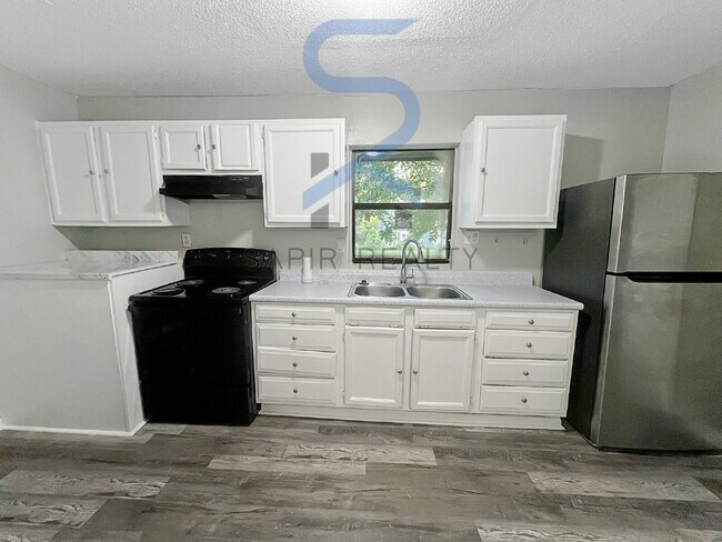 Building Photo - 2262 Jernigan Dr SE