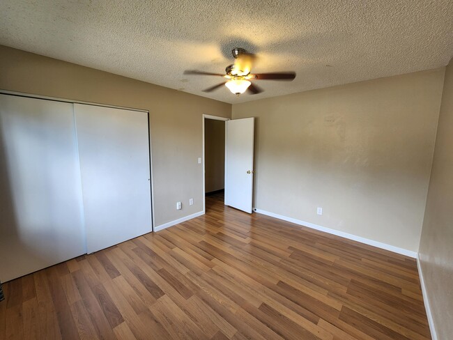 Building Photo - 2069 California Ave