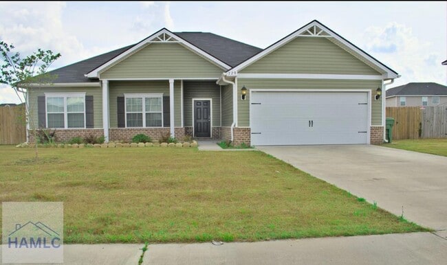 Primary Photo - 729 Burke Dr