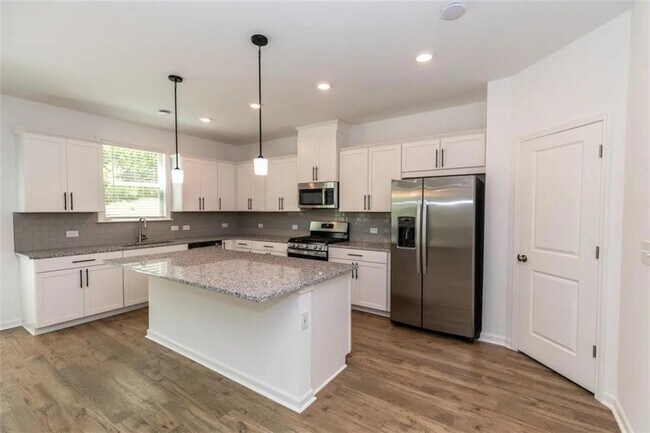 Building Photo - 2247 Braystone Ln