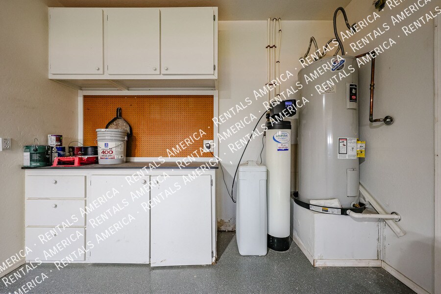 Building Photo - 30984 N Obsidian Dr