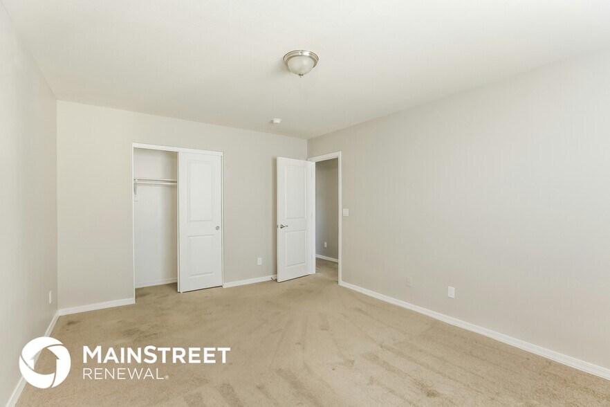 Building Photo - 2000 N 36th St