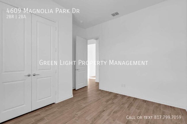 Building Photo - 4609 Magnolia Park Dr