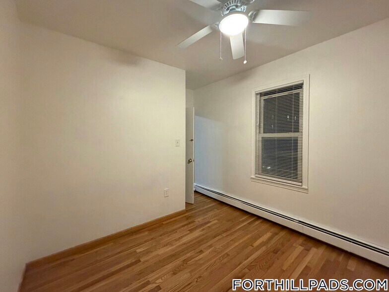 Building Photo - 155 Centre St