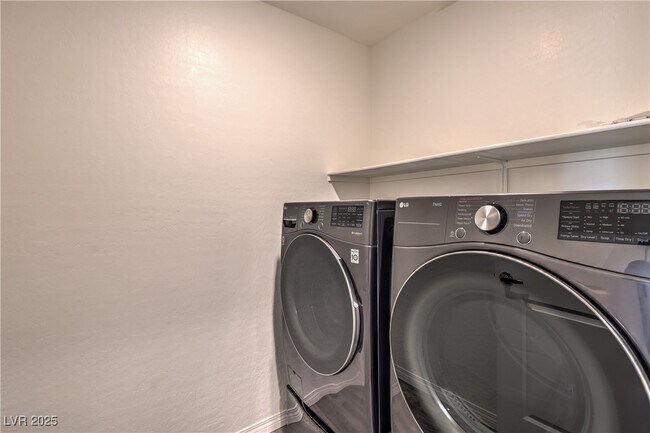 Building Photo - 4223 Wind Mesa Dr