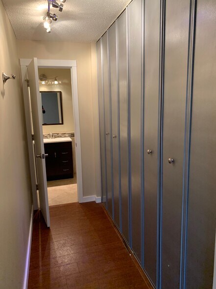 Building Photo - 3431 Kent St