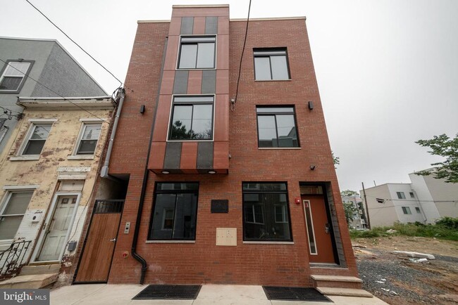 Building Photo - 3731 Brandywine St