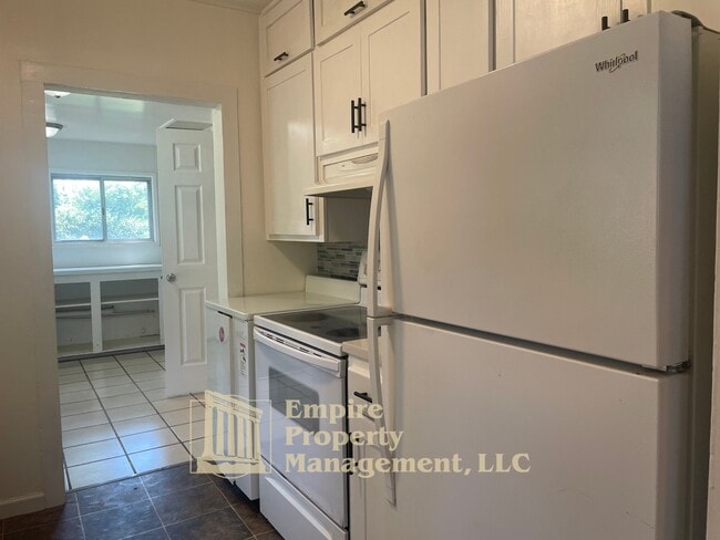 Building Photo - 4950 Barger Dr