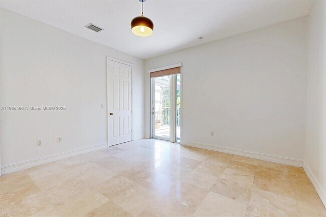 Building Photo - 3180 New York St