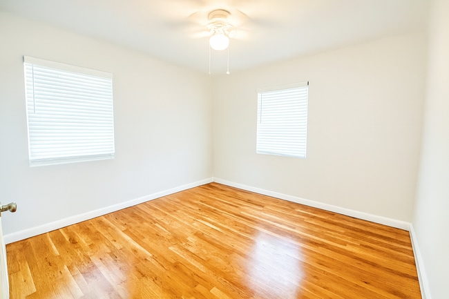 Building Photo - 211 N Campbell St