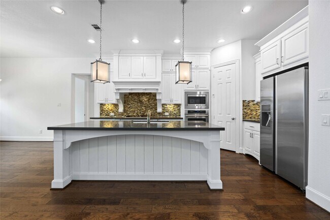 Building Photo - 4110 Clover Ridge Ln