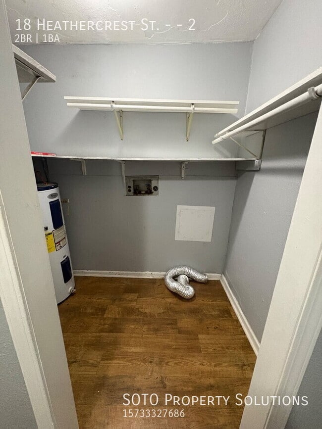 Building Photo - 18 Heathercrest St