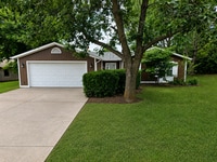Building Photo - 324 Palomino Ln