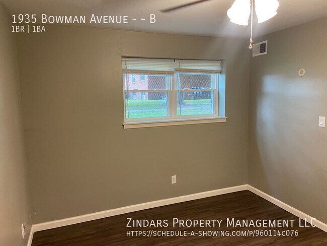 Building Photo - 1935 N Bowman Ave