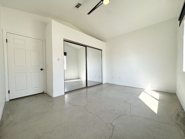 Building Photo - COMING SOON!!! 4 Bedroom / 2 Bath House with Solar in Desert Hot Springs!