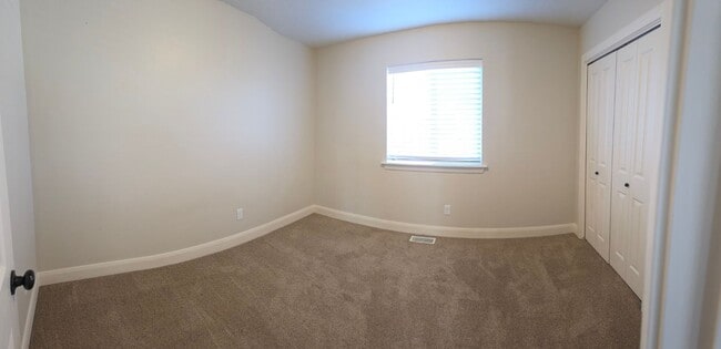 Building Photo - Spacious 4-Bedroom Home in Highly Sought-After Summerfield Community!