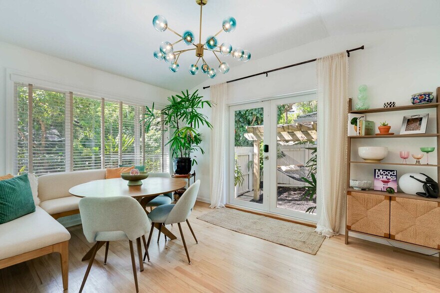 Building Photo - 4131 Lybyer Ave