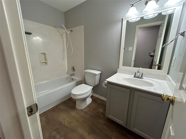 Building Photo - 207 Peaceful Haven Way