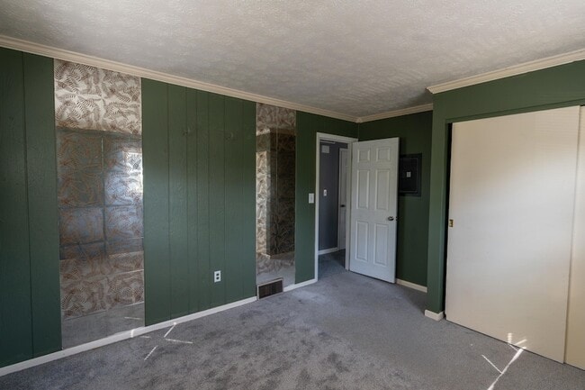 Building Photo - 3776 Feather Ln