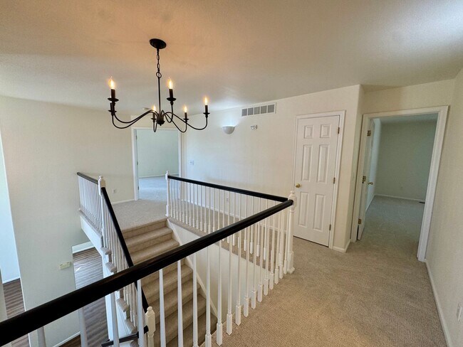 Building Photo - 4 Bed / 4 Bath Dream Home in the Hills at ...