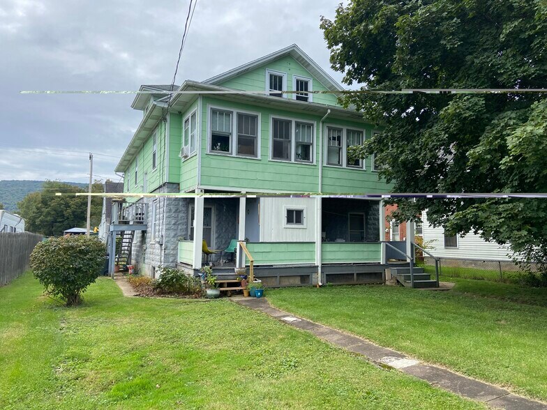 Backyard - 223 W Clinton St