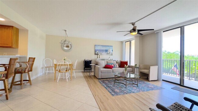 Building Photo - Paradise at Emerald Pointe in Punta Gorda
