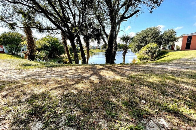 Building Photo - 4000 Gulf Terrace Dr