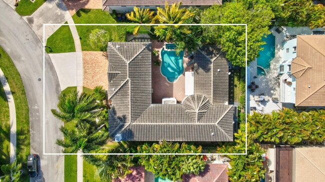 Building Photo - 375 SW 16th St