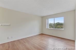 Building Photo - 2 br, 2 bath  - 7600 NW 5th St Unit