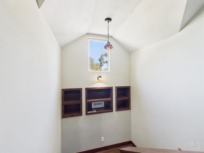 Building Photo - 4604 Avenue H