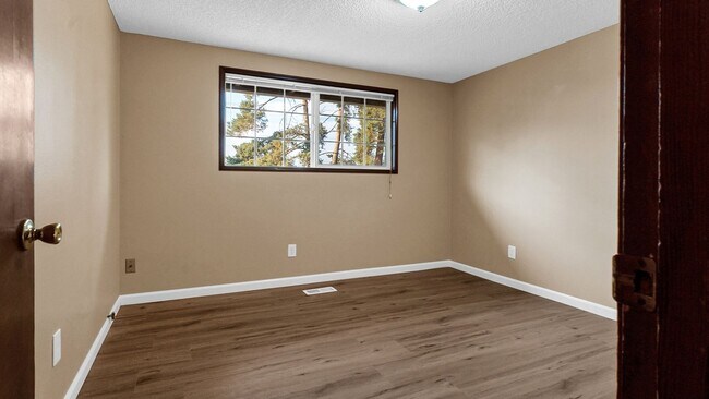 Building Photo - 18715 NW Lapine St