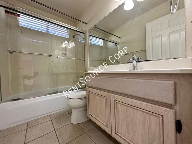Building Photo - 25506 Paine Cir