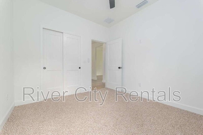 Building Photo - 2676 Halperns Way