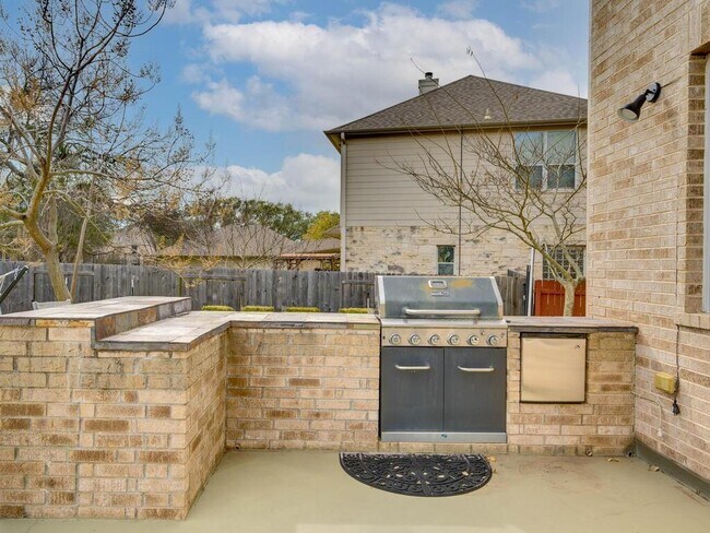 Building Photo - 15405 Prestancia Dr