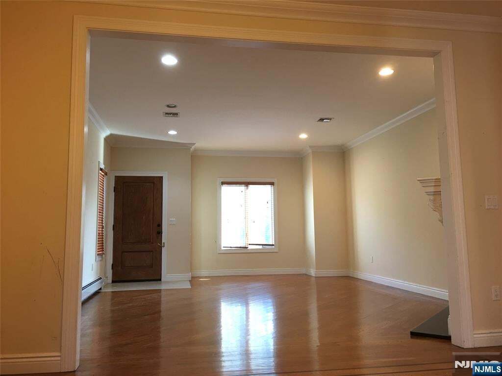 Building Photo - 413 Westview Pl