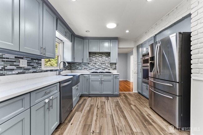 Building Photo - 14 Mayling Ct