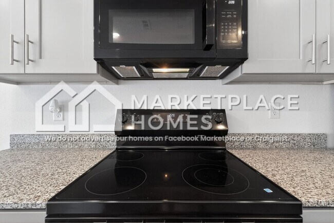 Building Photo - 8736 Preston Wood Dr