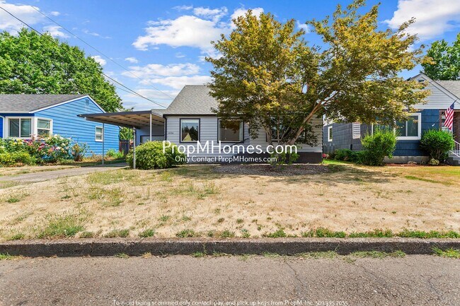 Building Photo - Three Bedroom Cottage in NE Salem!