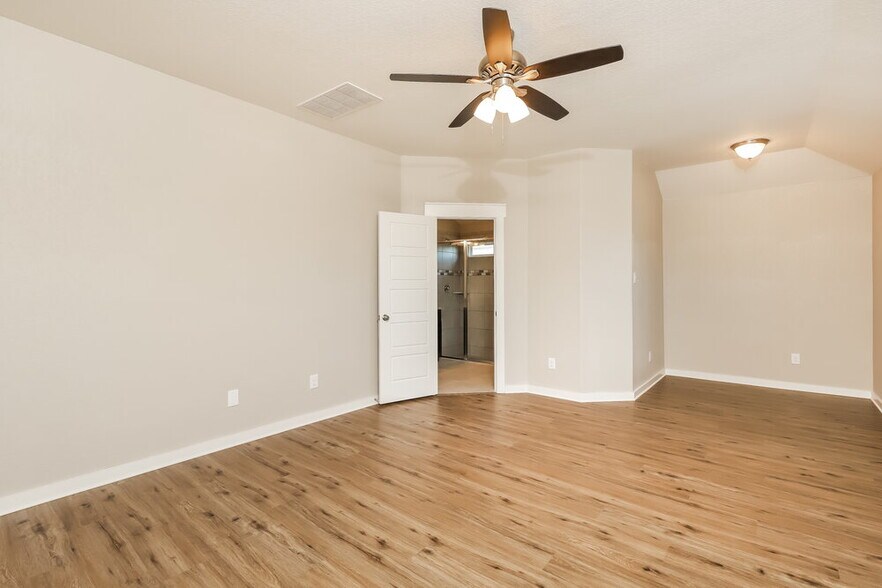 Building Photo - 10526 Rosalina Lp