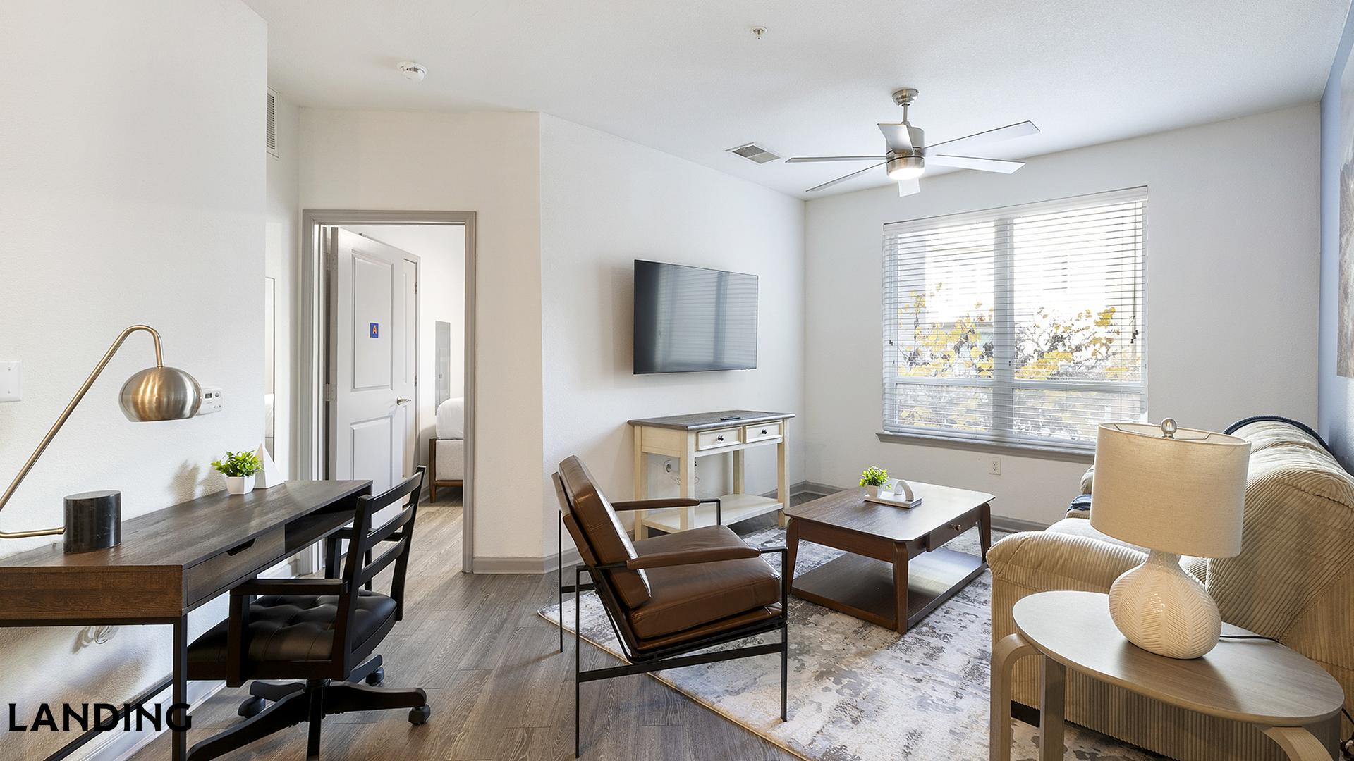 Building Photo - 1001 S Center St