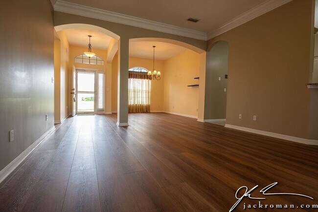 Building Photo - 900 Windward Way