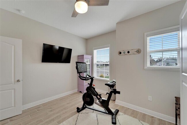 Building Photo - 3518 77 Ct E