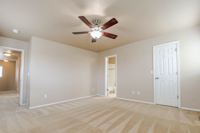 Building Photo - $2195 | 3BR/2.5BA | Dog Friendly Beautiful Home in Stetson Hills